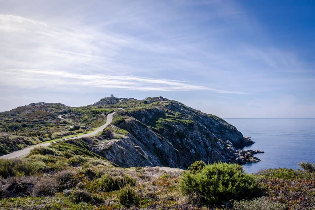 Scenic Island Exploration