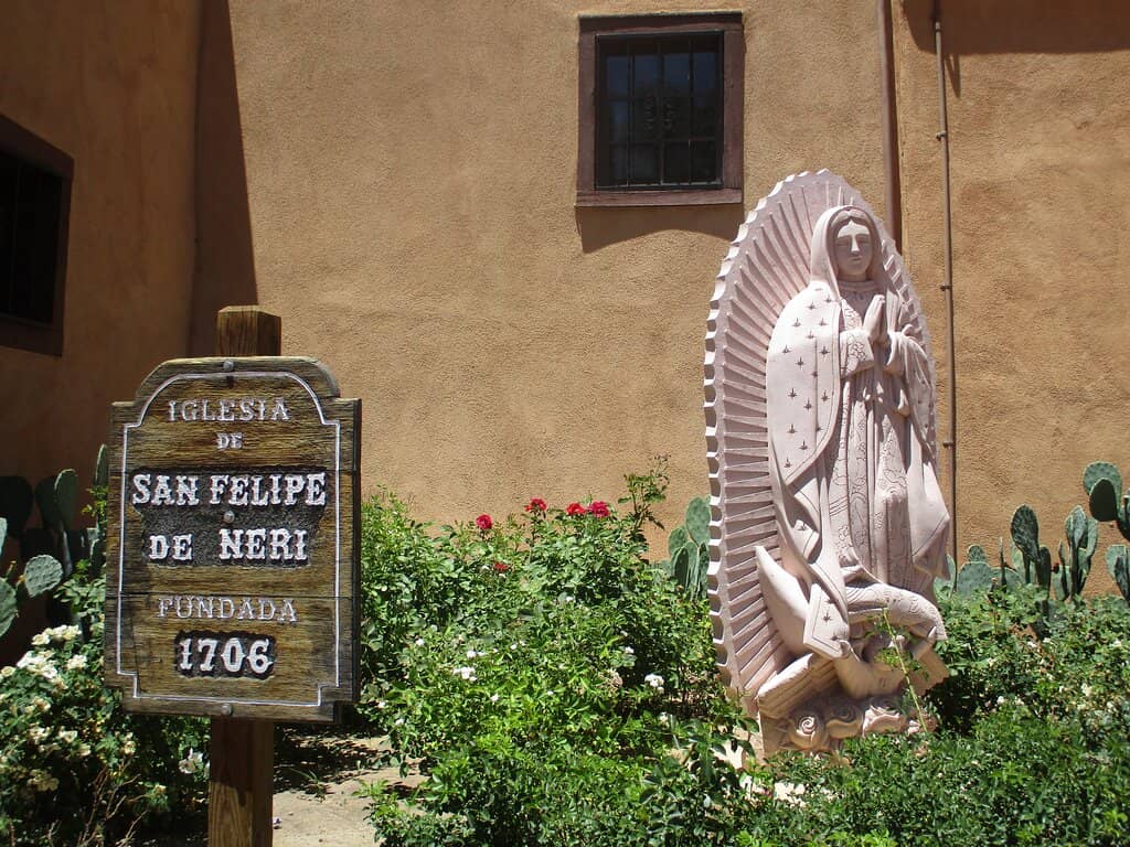 Old Town Plaza Ambiance