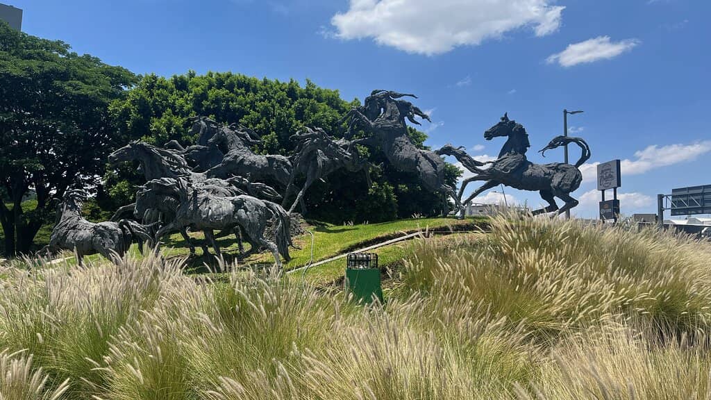 Glorieta La Estampida