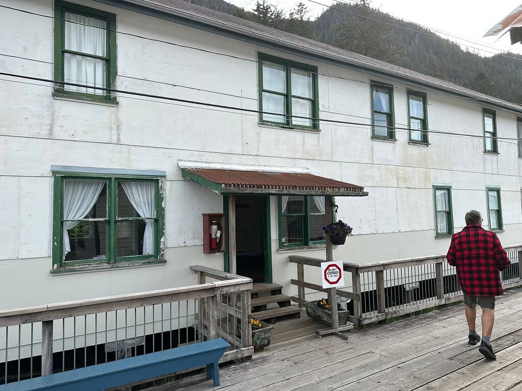 Resident Houses & Boardwalks