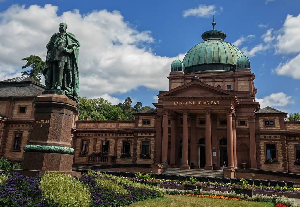 Diverse Sauna and Steam Rooms