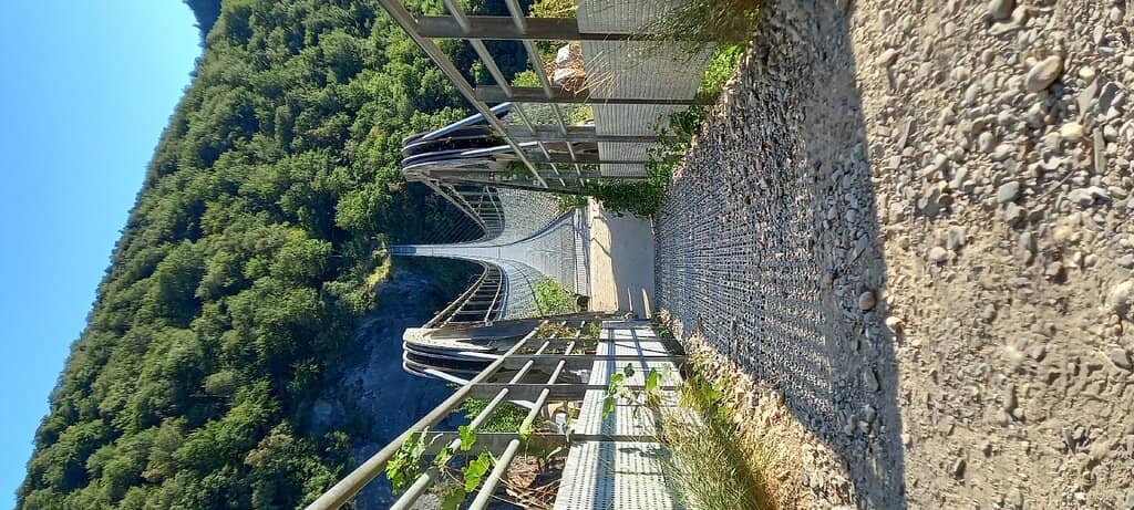 Monteynard Lake Loop Trail