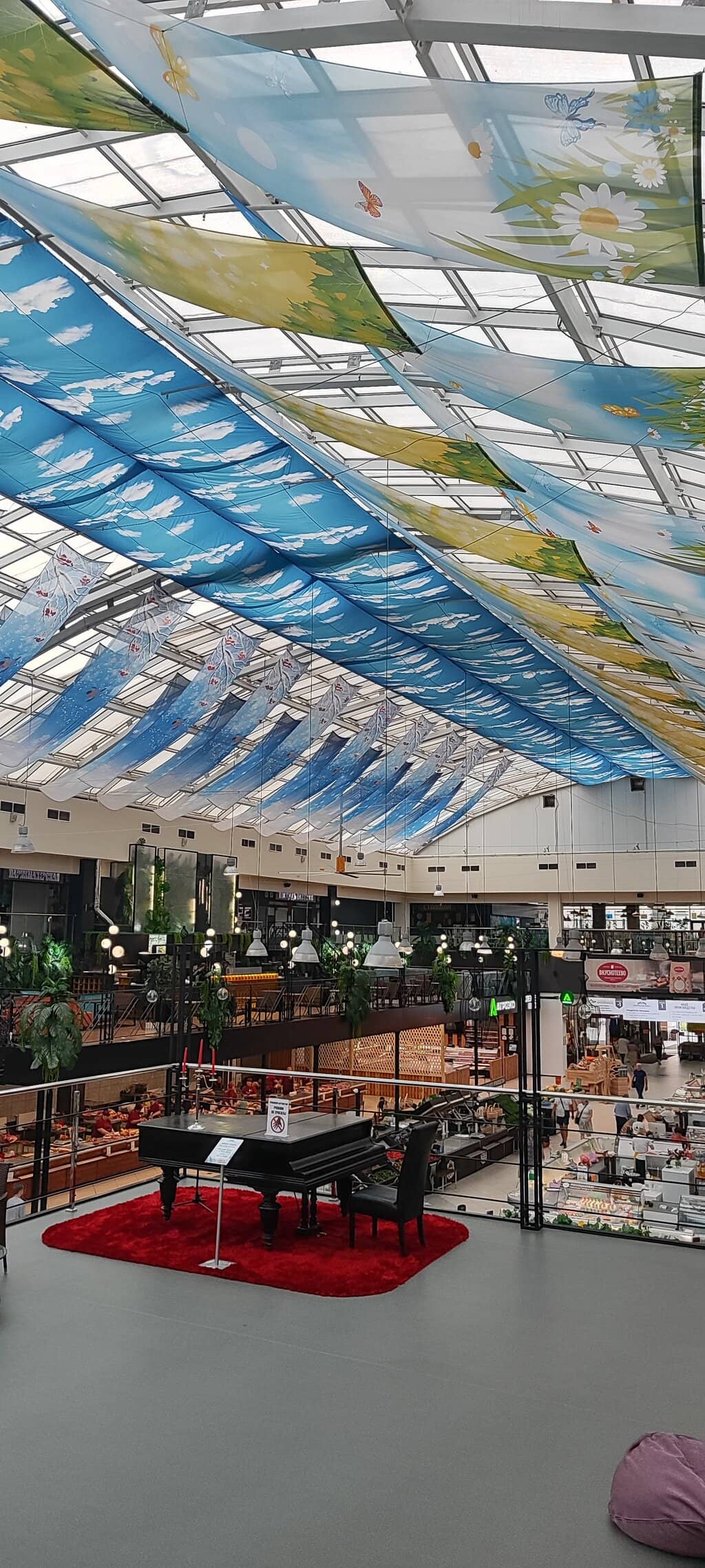 Hot Bar & Food Court