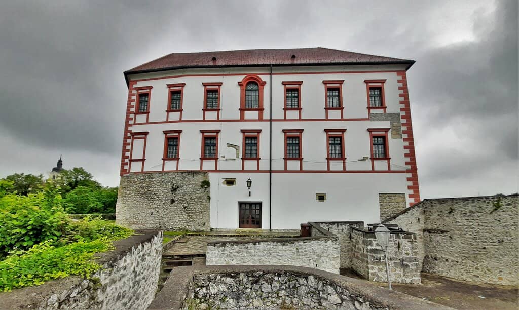 Atmospheric Courtyards