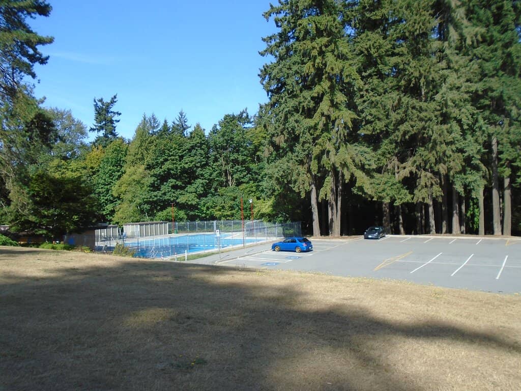 Off-Leash Dog Area