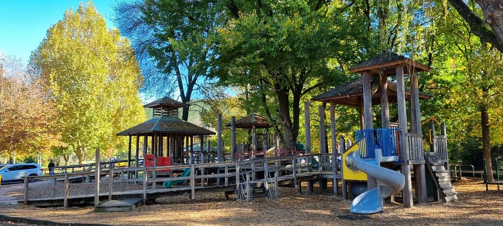Bird Aviary