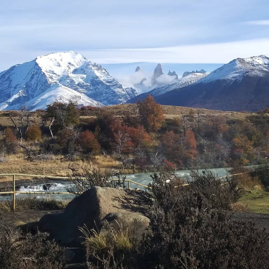 Lago Grey