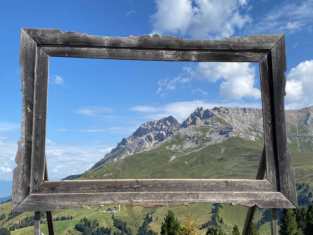 Panoramic Mountain Views