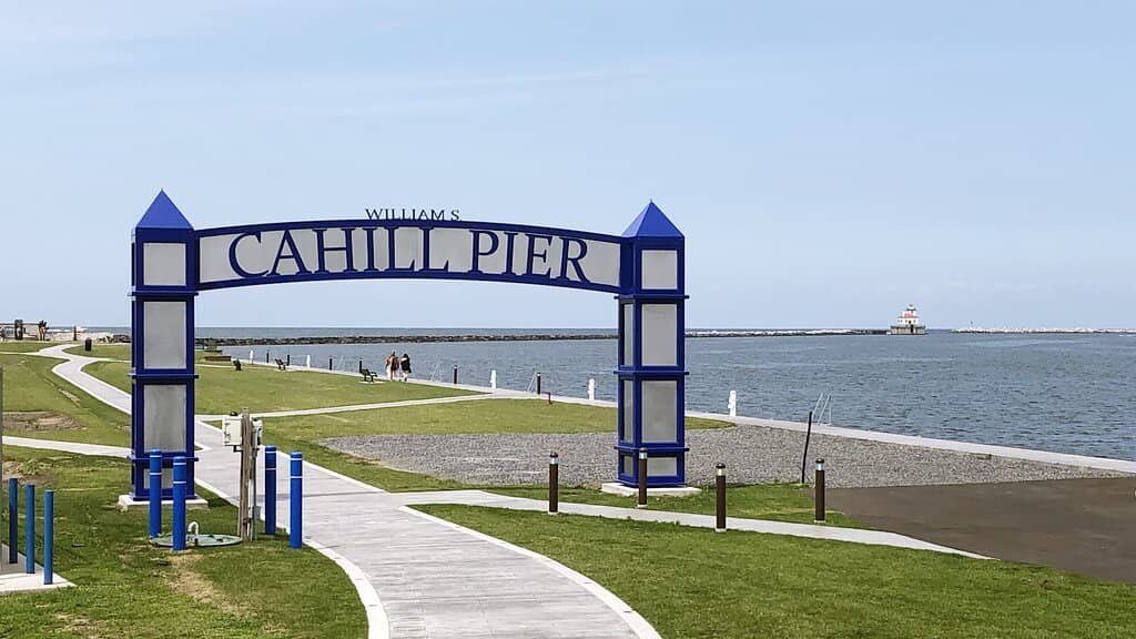 Panoramic Harbor Views