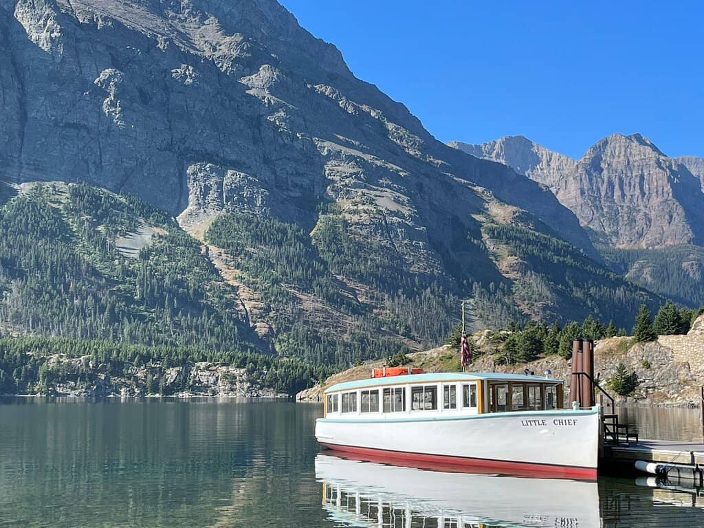 Stunning Mountain & Lake Views