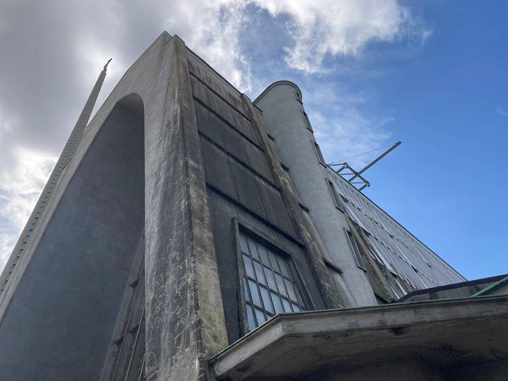 Striking Exterior Architecture