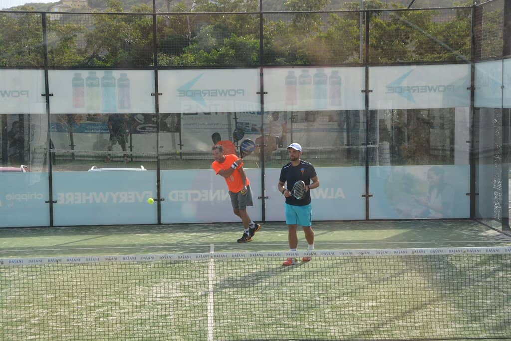Beginner Clinics & Racket Trials