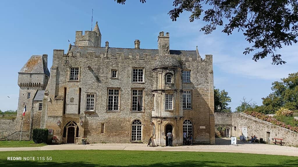 Well-Kept Gardens