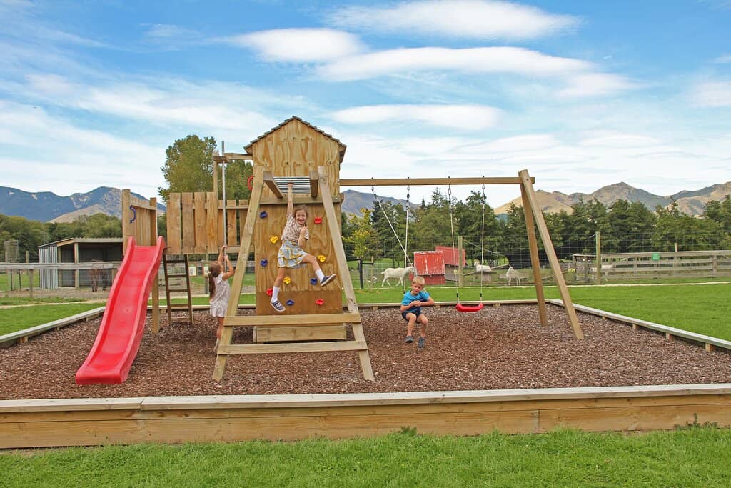 Interactive Animal Enclosures