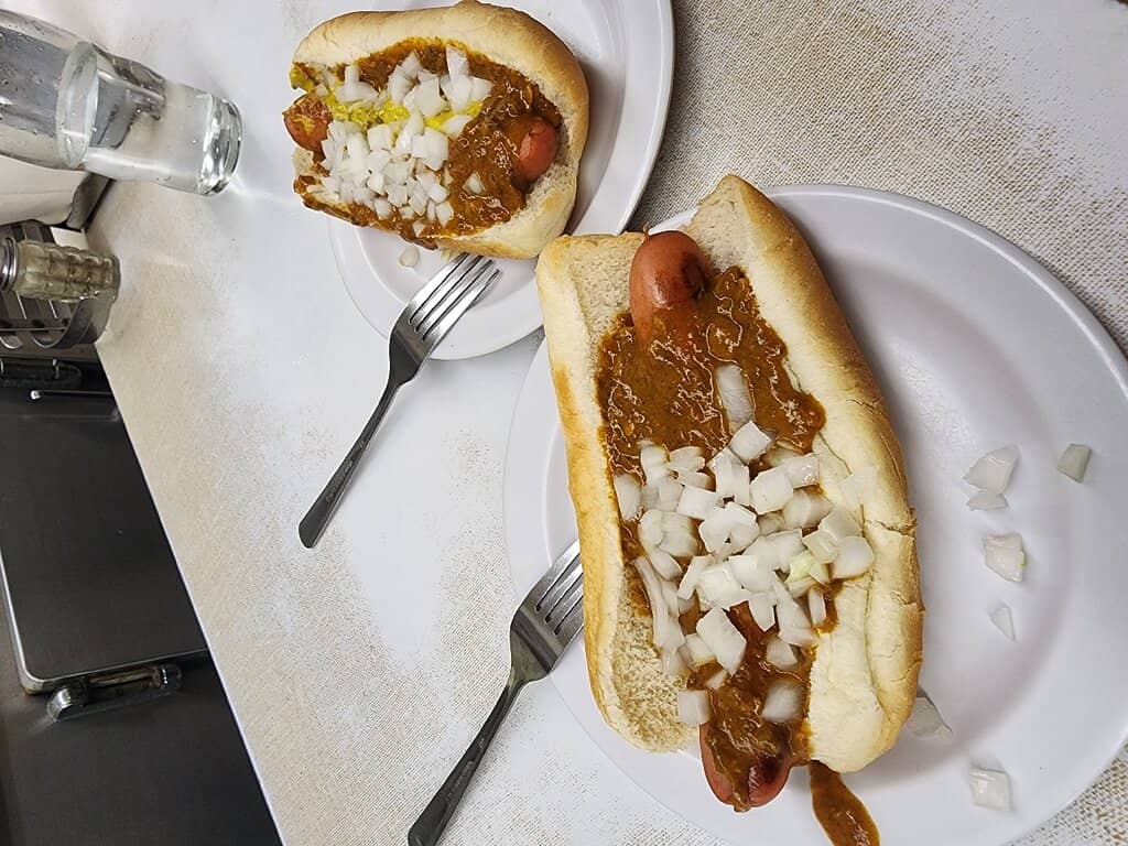 Rustic, Old-School Atmosphere