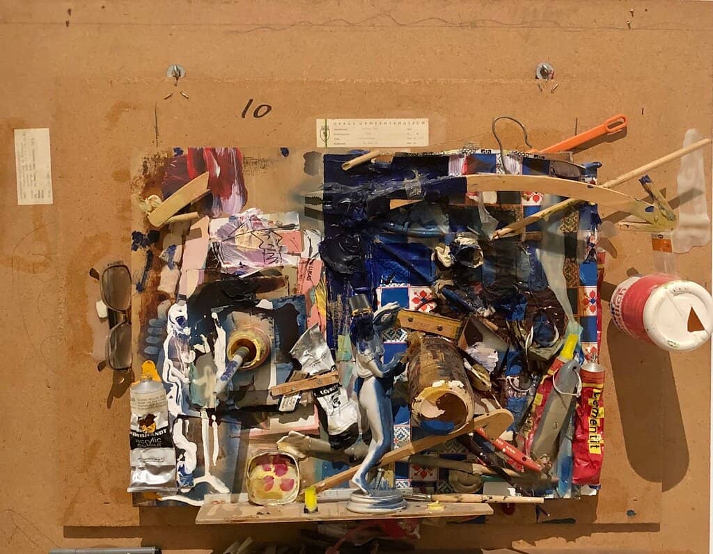 Large-Scale Contemporary Art