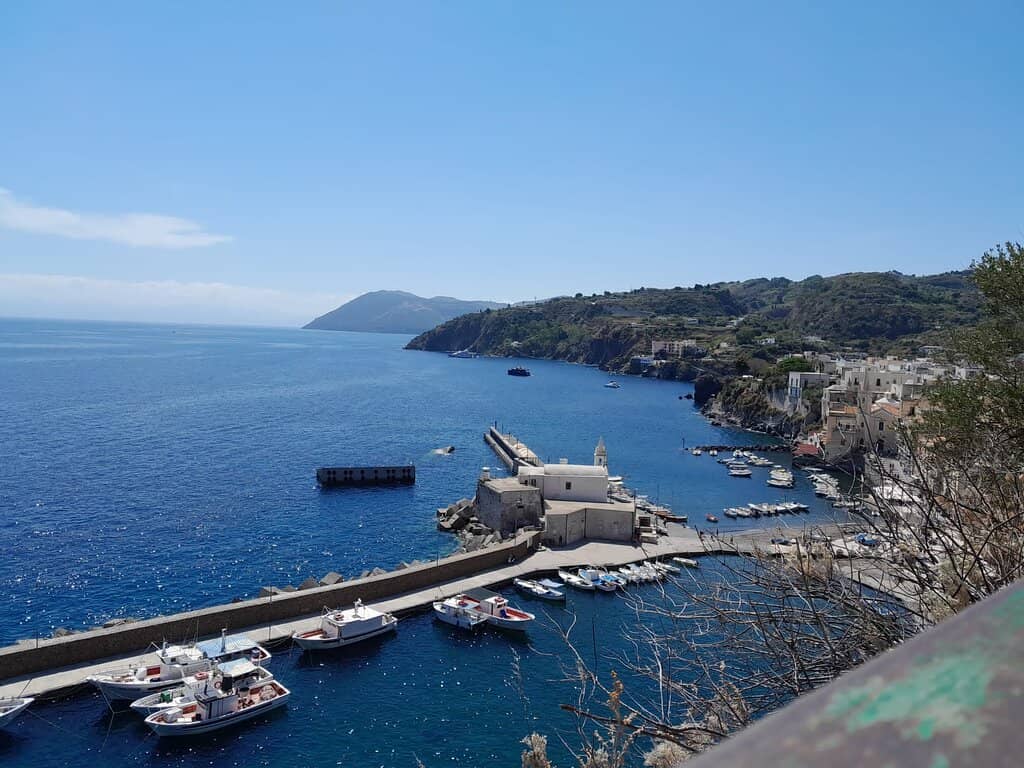 Panoramic Island Views