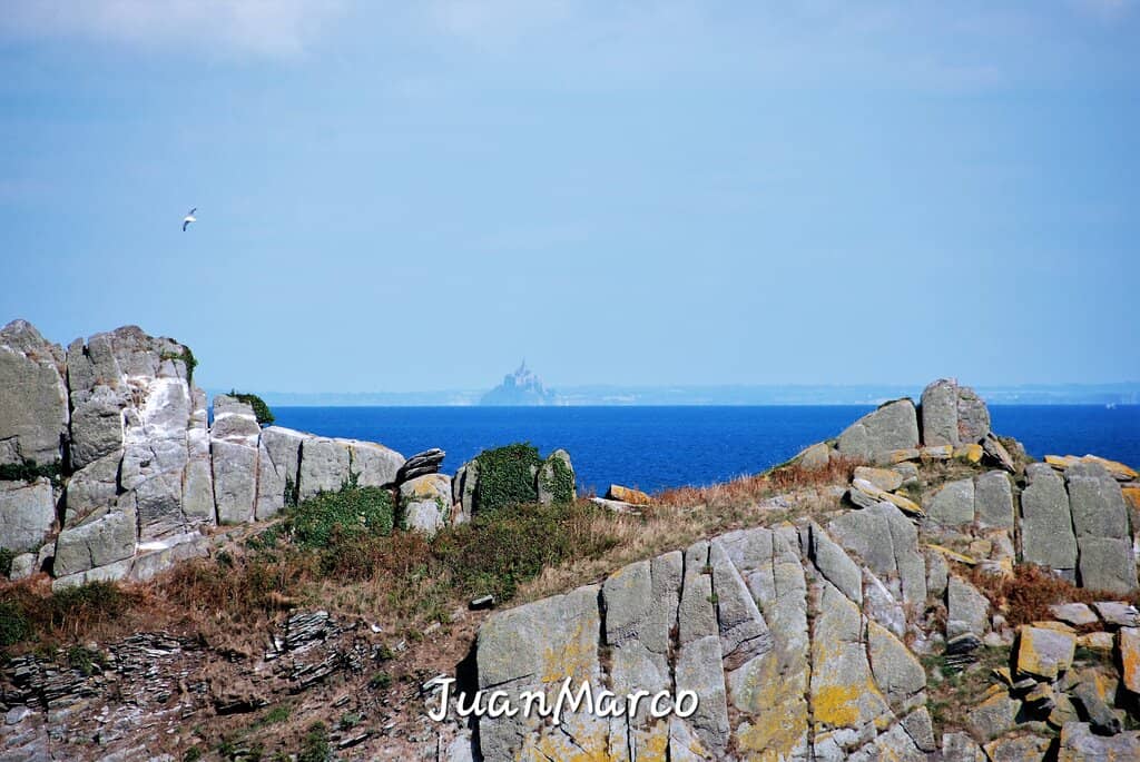 Panoramic Sea Views