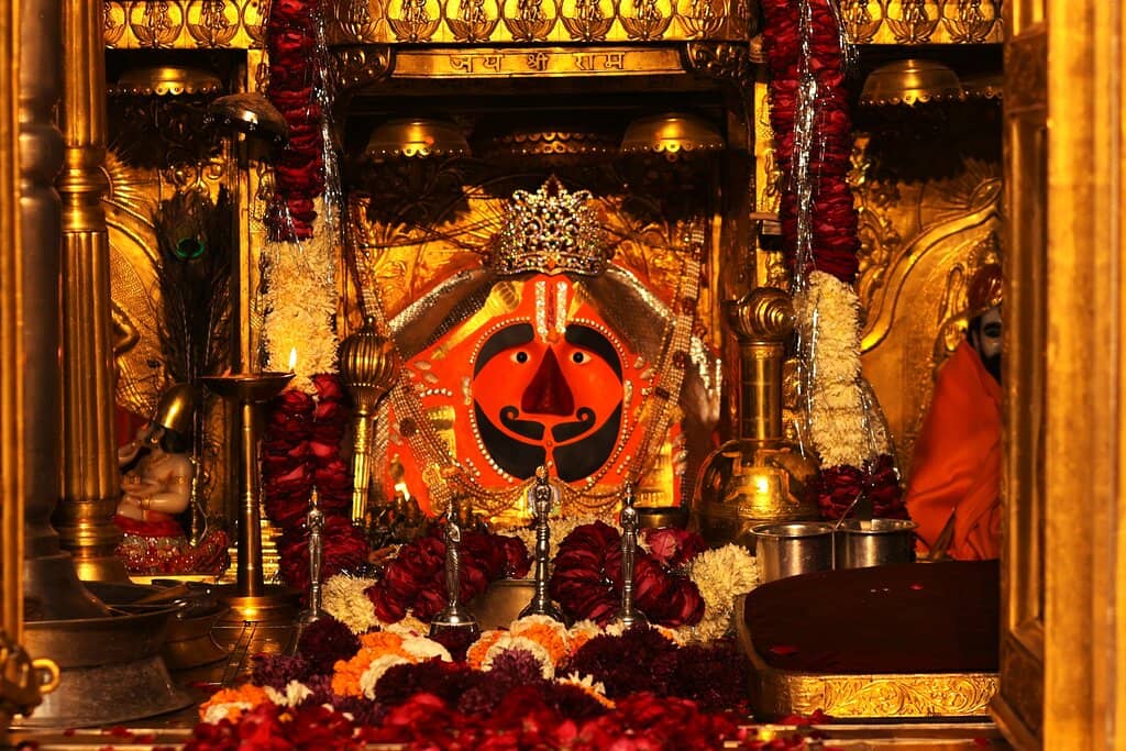 Spiritual Atmosphere and Bhajans