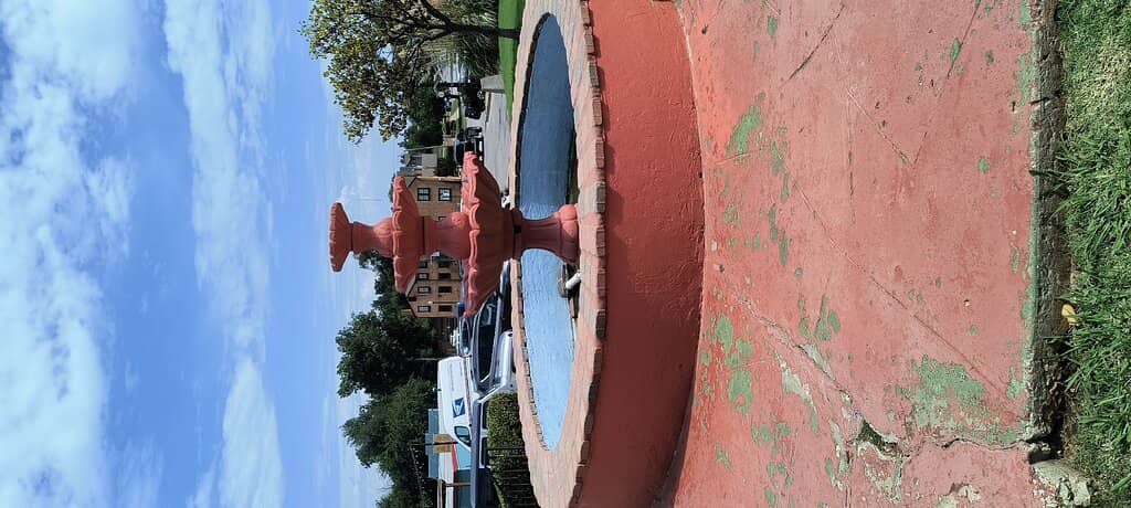 Unique Galleries & Shops