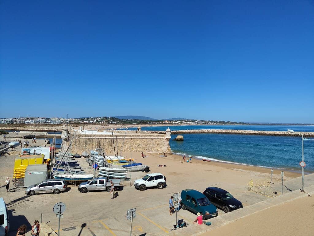 Panoramic Ocean Vistas