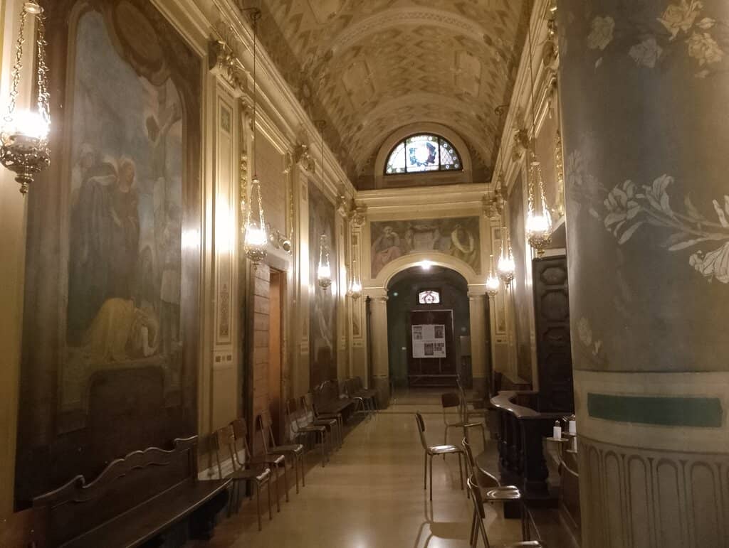 Serene Interior Atmosphere