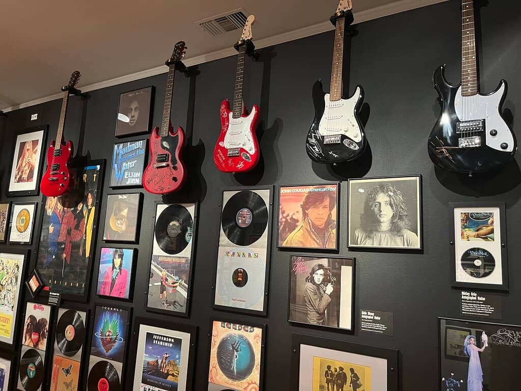 Arkansas History Exhibits