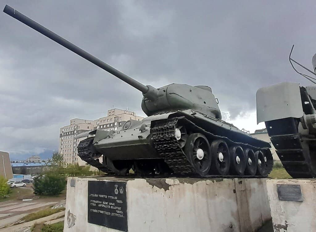 Outdoor Vehicle Displays