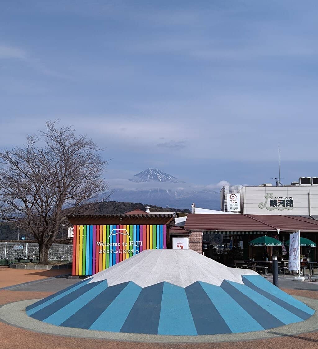 Convenient Highway Amenities