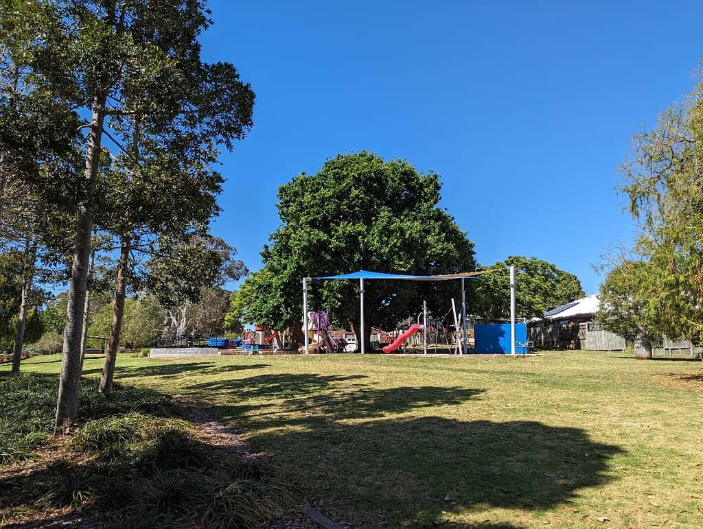 Shade Trees & Picnic Spots