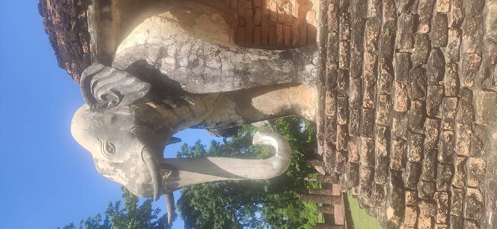 Headless Buddha Statues