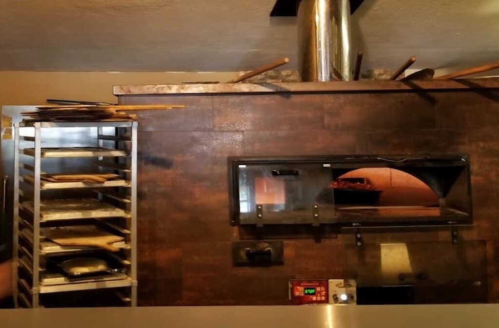 Unique Toppings & Craft Beers