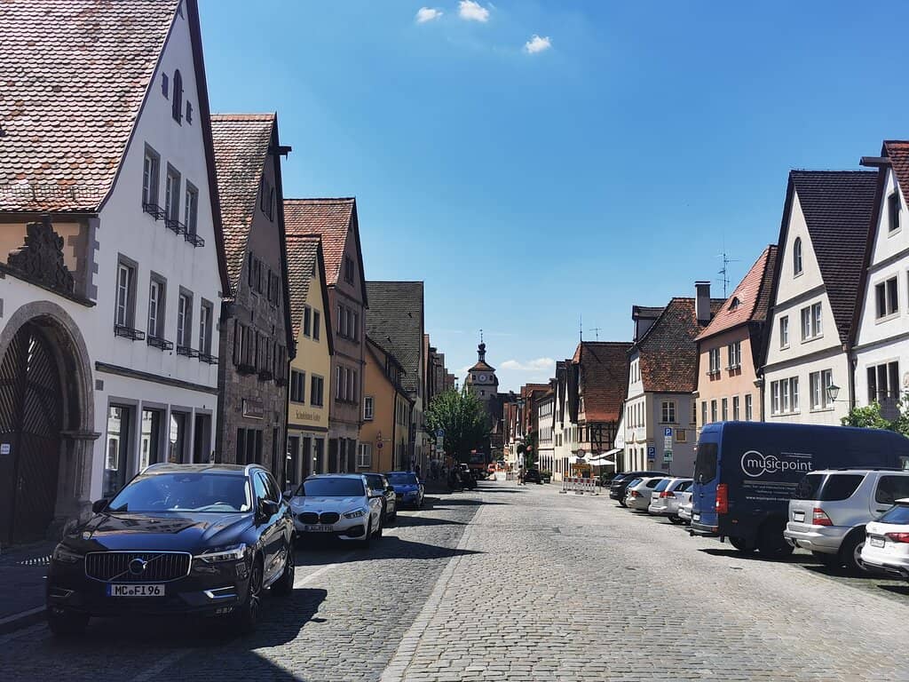 Scarlett Vintage Fashion