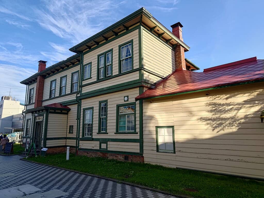 Furnished Second Floor