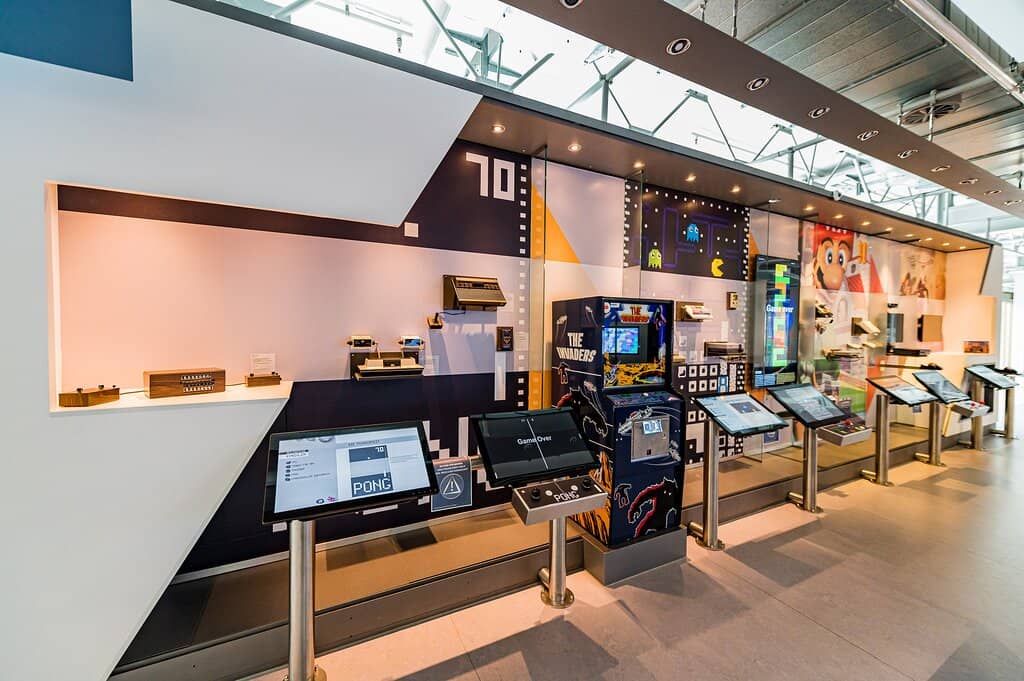 Computer Pioneers & History