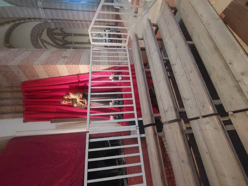 Vertical photo