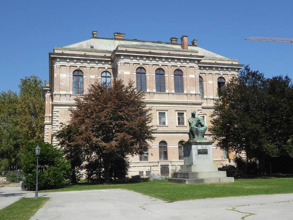 Statue of Josip Juraj Strossmayer