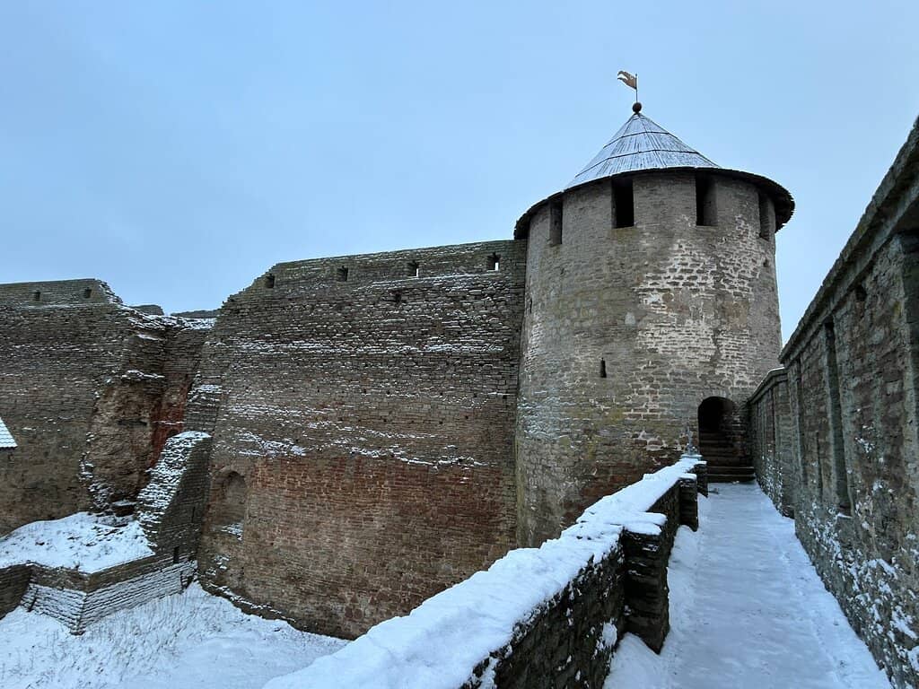 The Narva River Divide