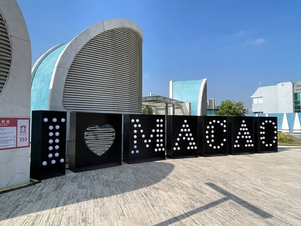 Barra Square's Bustling Atmosphere