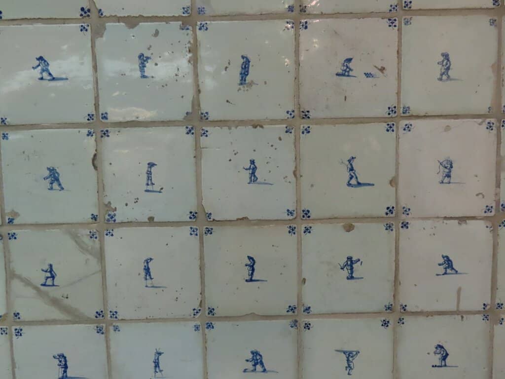 Interactive Tile Displays