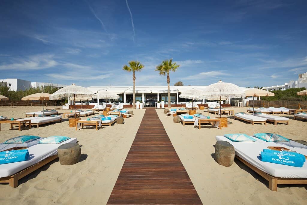 Vibrant Cocktail Bar