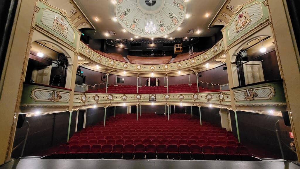 Pre-Show Dining & Drinks