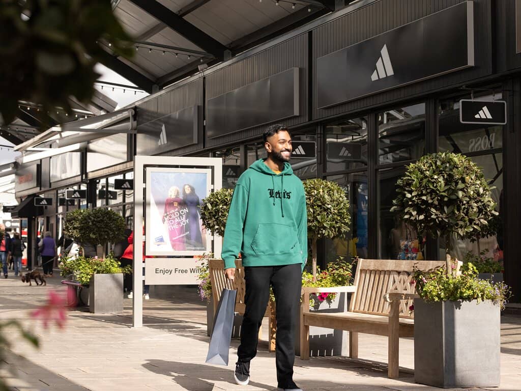 Refurbished Food Court
