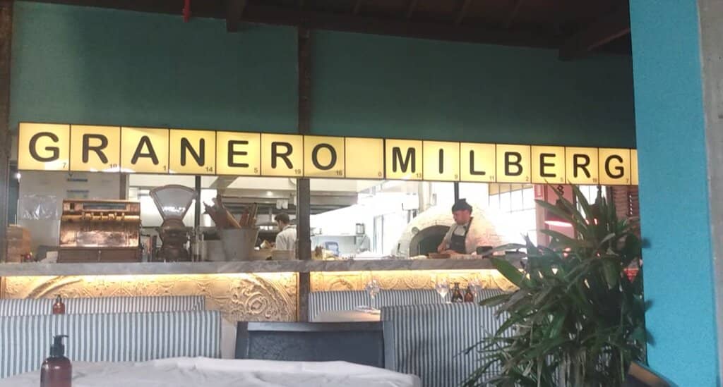 Cozy Atmosphere & Friendly Service