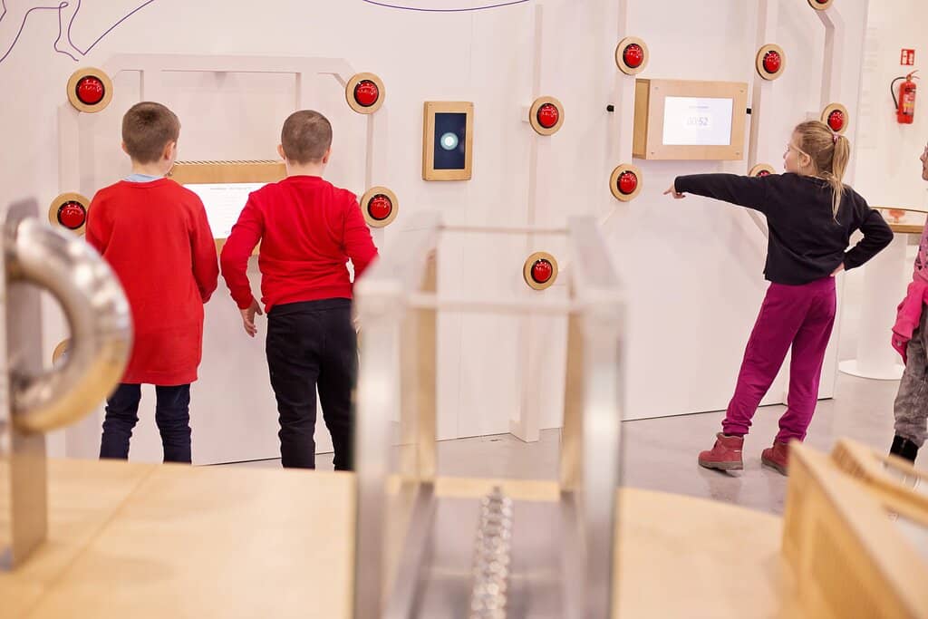 Engaging Displays