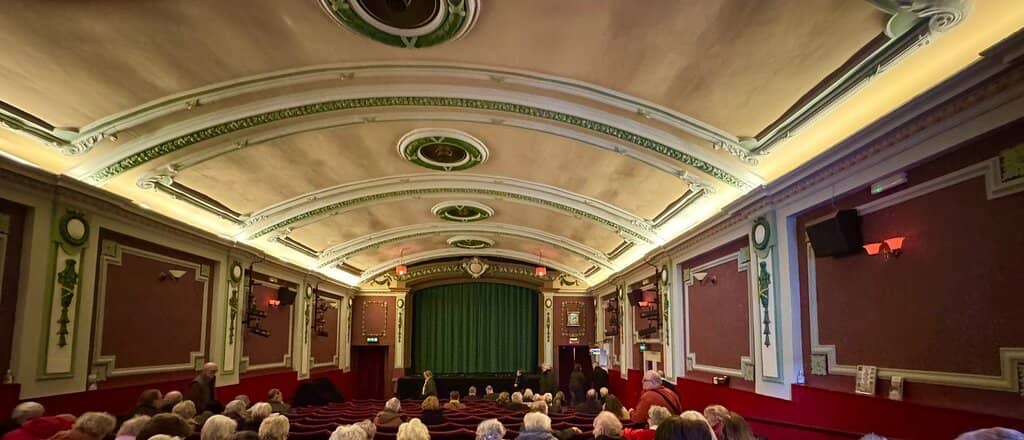 Art Deco Grandeur