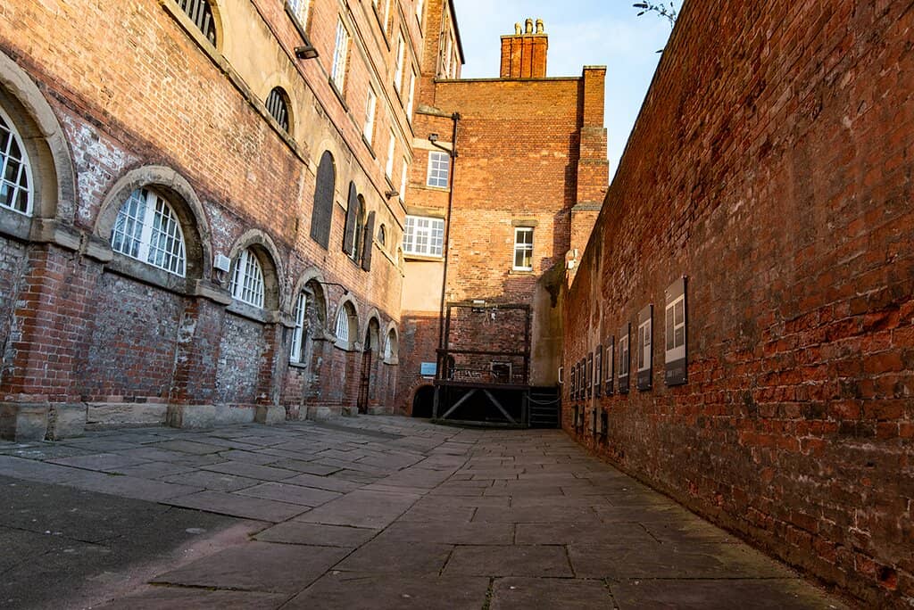 The 'Hanging' Performance