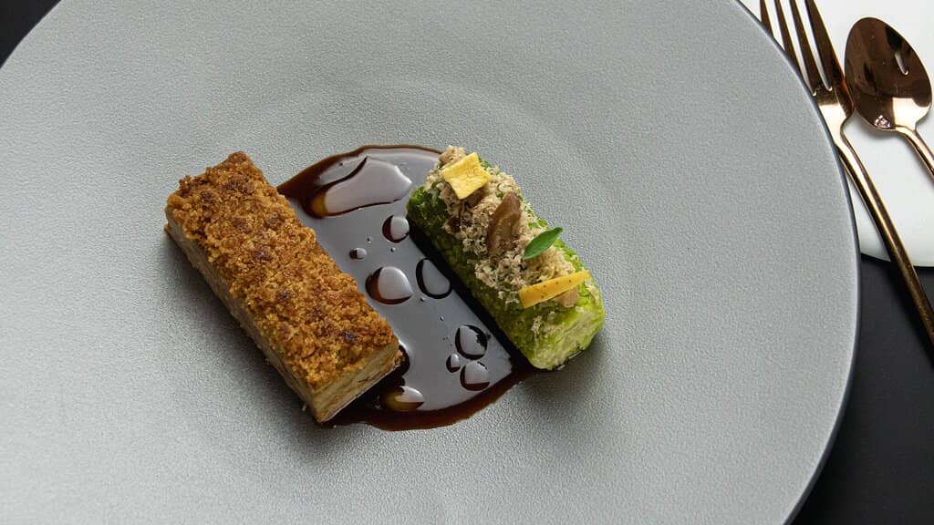 Épaule d'agneau de haute Provence confit et croutillant