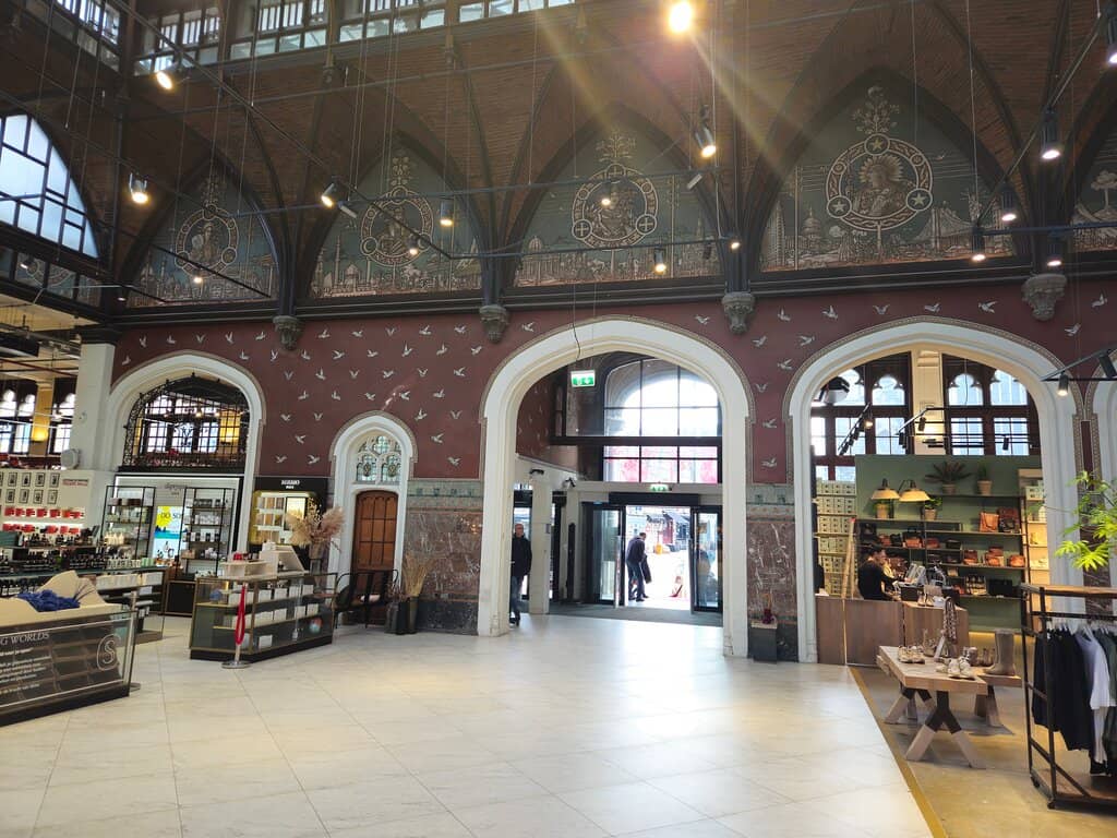 Vibrant Food Hall