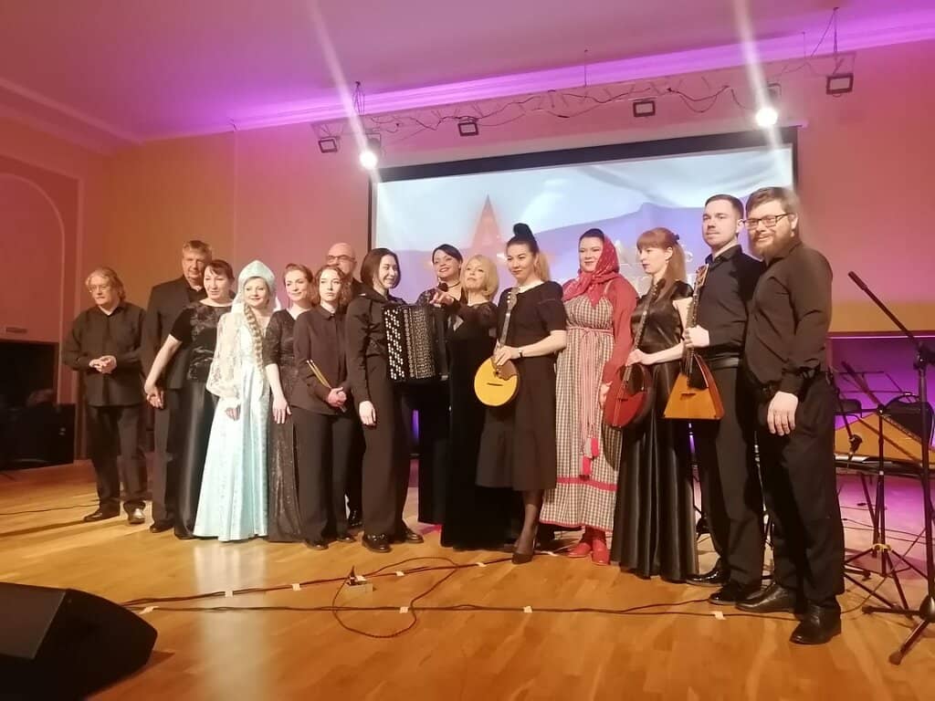 Diverse Performances